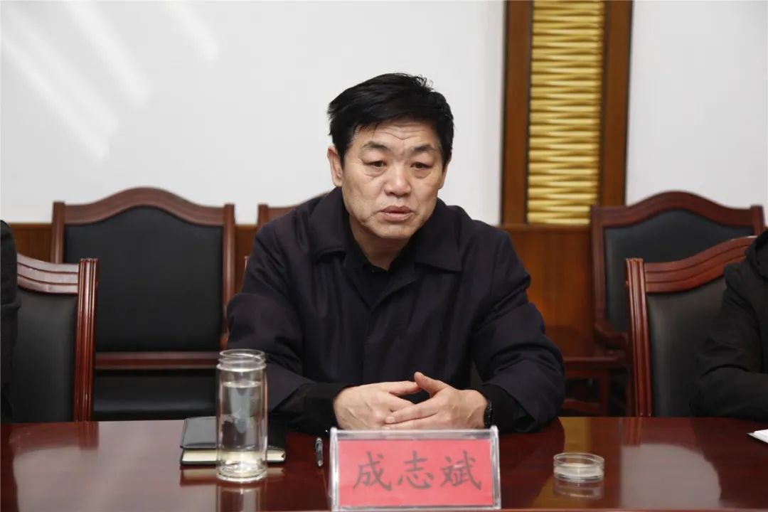 成志斌对吕梁法院的专题汇报工作给予充分肯定他强调,要高度重视党组