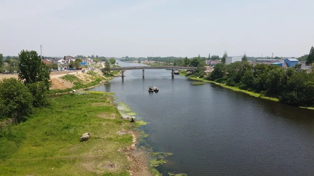 日前,肥西县丰乐镇铁佛村建设人水和谐的生态宜居环境为治理水污染