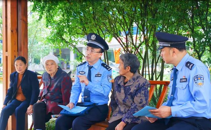 寻找最美基层民警群众的领路人方忠明