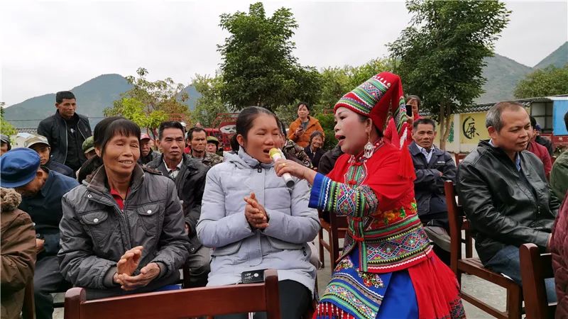 山歌唱盛会精神传万家这个桂姐姐给力来宾市妇联开展新时代文明实践之