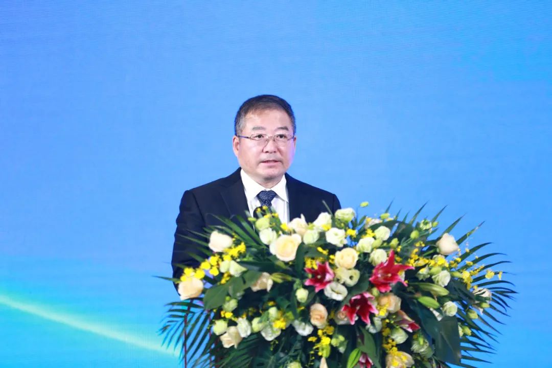 谱写中乌合作新篇章 张晓仑出席2020中国-乌克兰企业家理事会大会