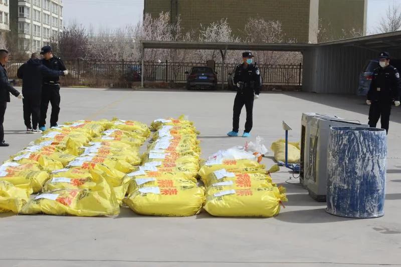 抓捕视频曝光！内蒙古警方破特大毒案，缴毒超2.8吨！（最新发布）