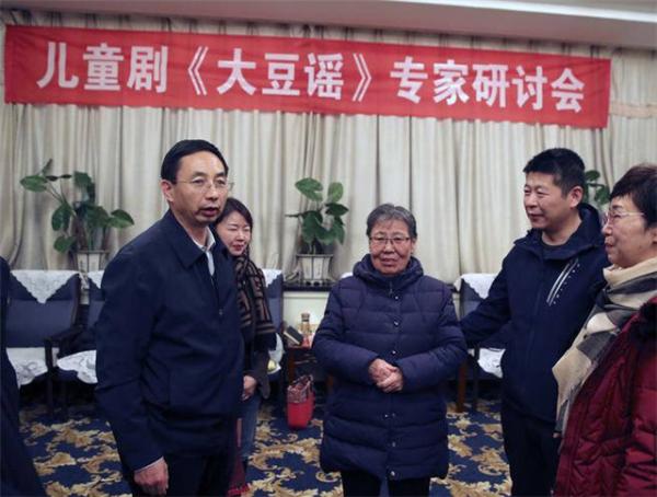 本土红色题材儿童剧首演成功大豆谣感动金城