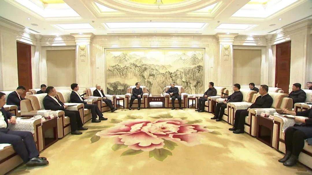 罗清宇与传化集团董事长徐冠巨一行举行工作会谈
