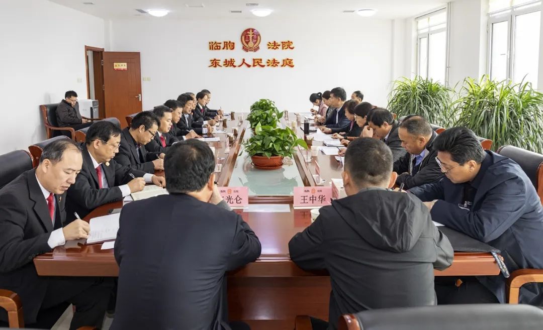 临朐县人大常委会对临朐县人民法院民商事审判工作进行视察