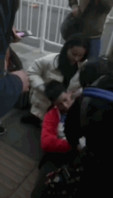 2020就要过去，这些真实的“偷拍”，看哭了……【美文】（最新发布）