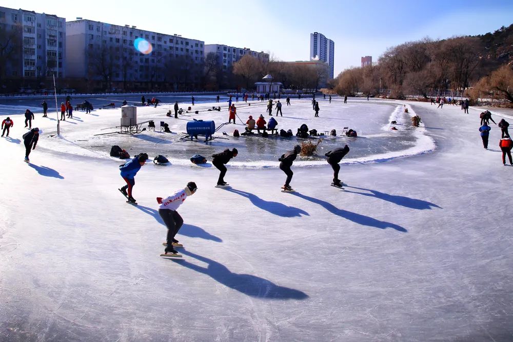 北山公园开展景区公益冰雪运动,助力市民玩冰戏雪!