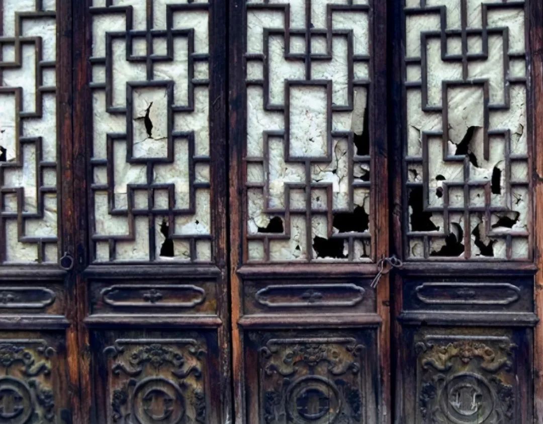 中国古代没有玻璃只有简单的窗户纸如何防止被外人偷窥
