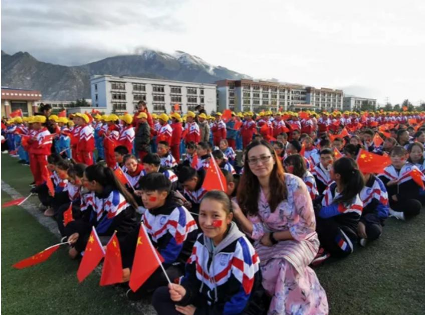 为渴望通过读书改变命运的高原学子种下希望 扬州高邮市第二中学教师