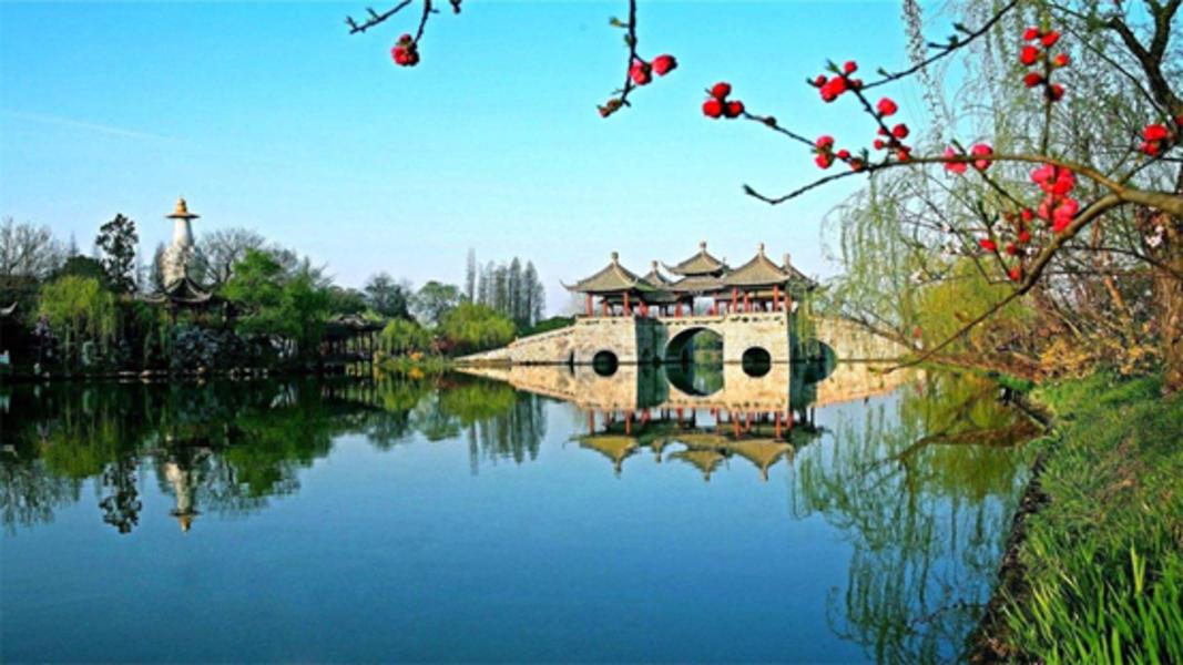 被国务院列为"具有重要历史文化遗产和扬州园林特色的国家重点名胜区"