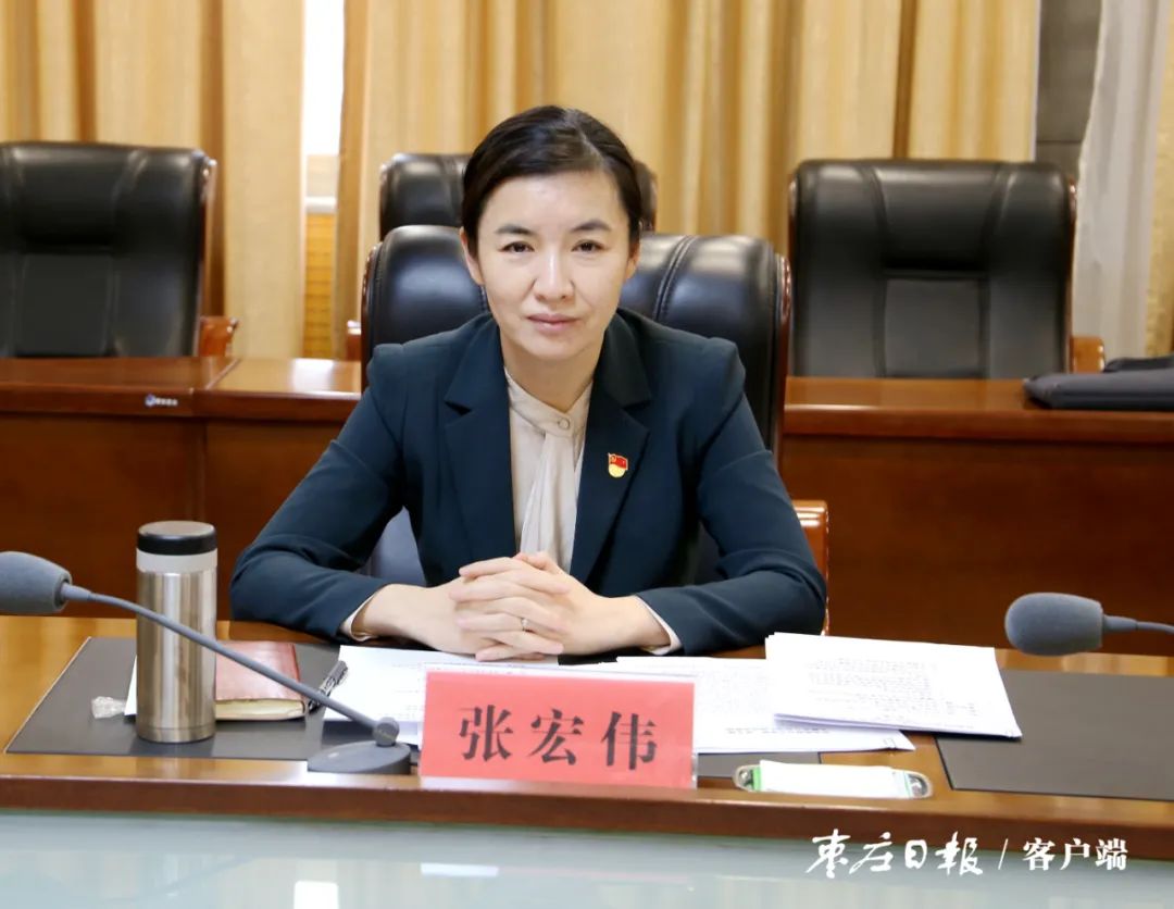 张宏伟参加市政府办公室第一党支部主题党日活动