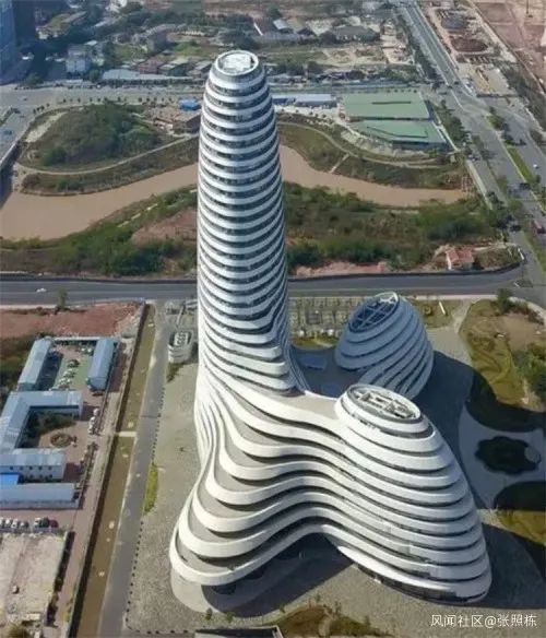 2020年中国十大丑陋建筑出炉