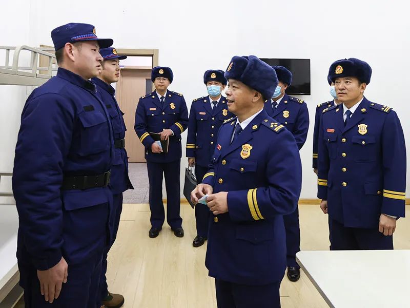 黑龙江省消防救援总队隆重举行2020年度新消防员入职教育训练开训典礼