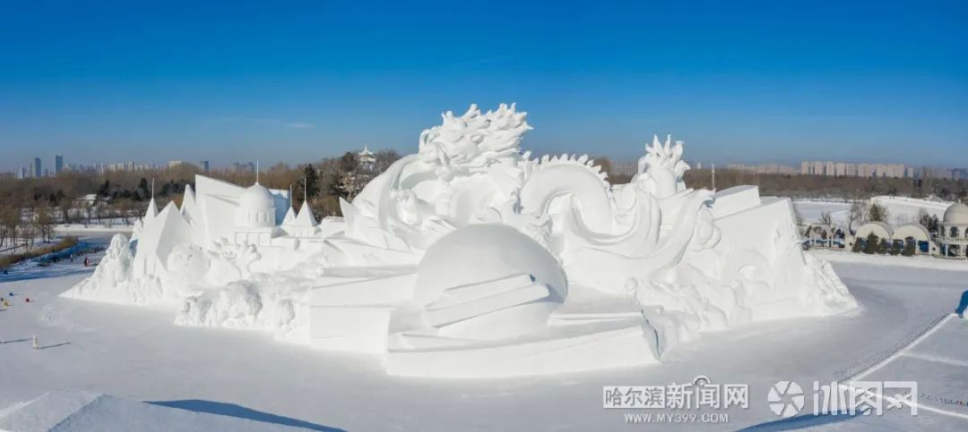 67大中小型雪雕全部雕刻完成丨雪博会推行百元惠民票价和免费服务