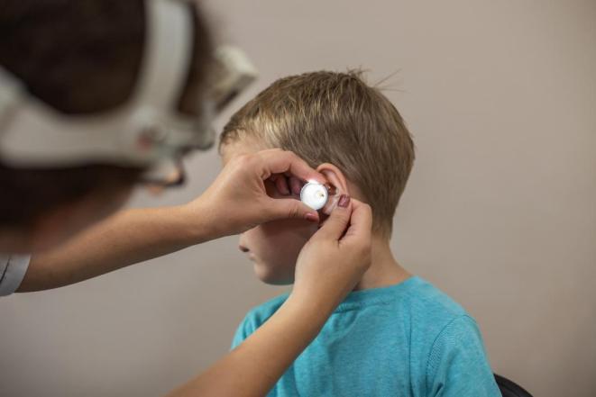 研究显示儿童中耳炎并非总是需要用抗生素治疗