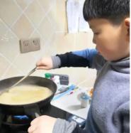 澎湃号></p></a>三明后生仔> 用心制作着这一份温暖的姜茶他们就像一个个小