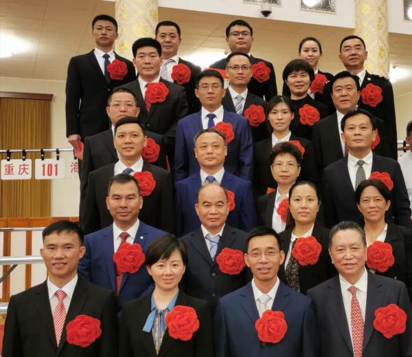 王家岸,张运君,韦超超,谢甜等四人获海南青年五四奖章;海南省人民医院