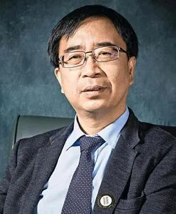 此外,姜培学作为学术带头人,不仅在科研上取得了突出成就,同时还在