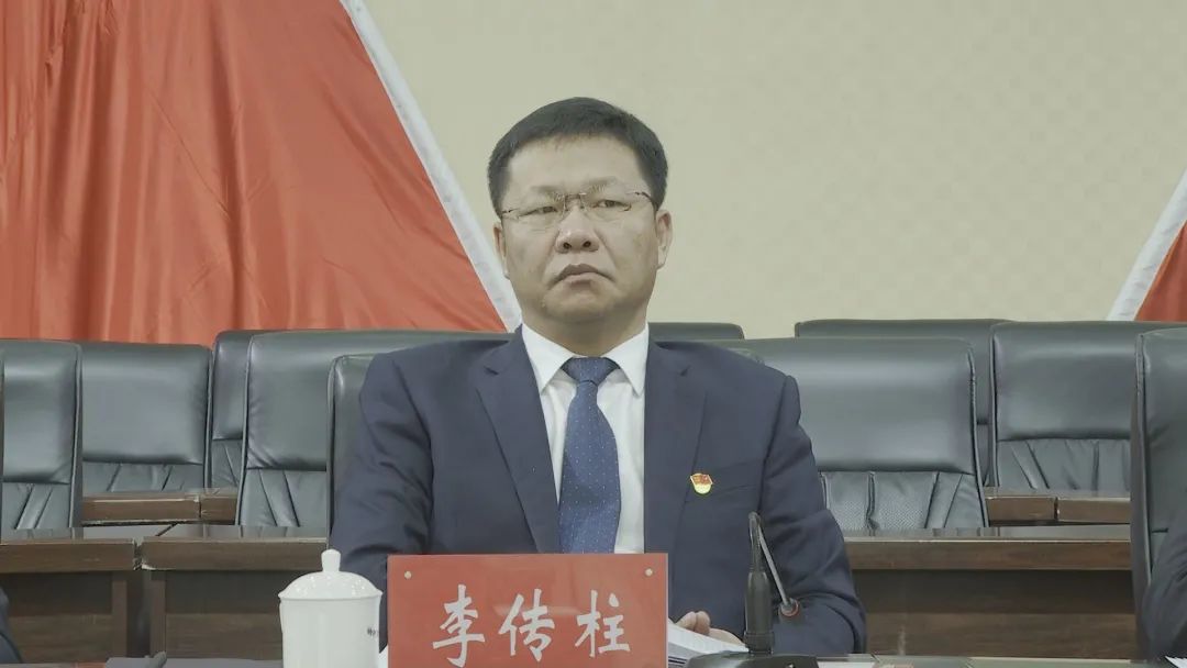 市委副书记,市长李传柱就《中共讷河市委关于讷河市国民经济和社会