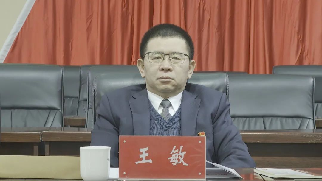 市委副书记,市长李传柱就《中共讷河市委关于讷河市国民经济和社会