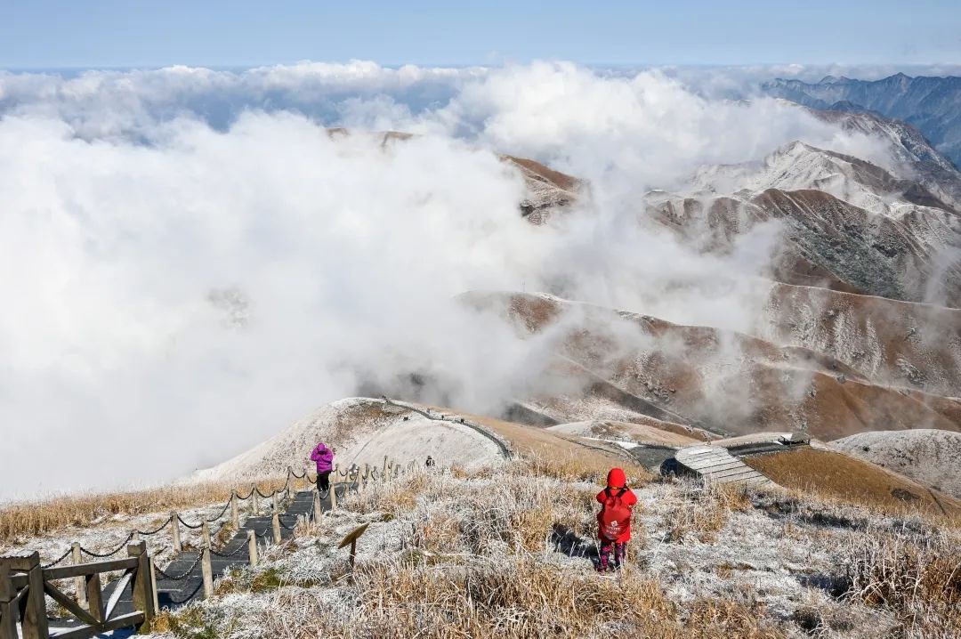 武功山总有一场雪为你而来这个周末玩雪去