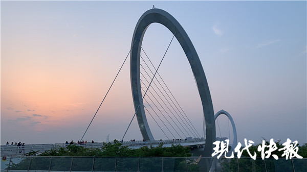 南京眼