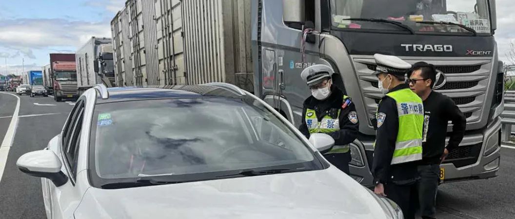 警察故事丨张成春只争朝夕抗疫情藏蓝铠甲筑防线