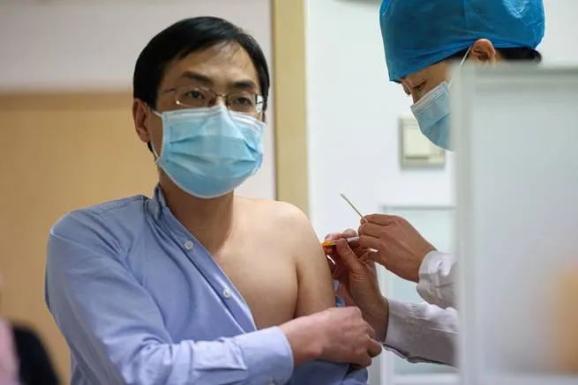 新冠病毒疫苗接种是在上臂三角肌肌肉注射