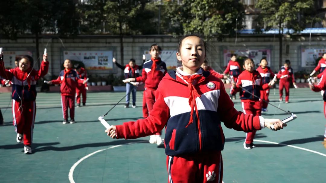 校园圈丨看视频韶山小学体育课来了黑科技