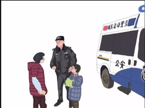 那时候的乐趣,是戴一顶大盖帽,拿一把砸炮枪,扮警察抓小偷,滑稽可笑却