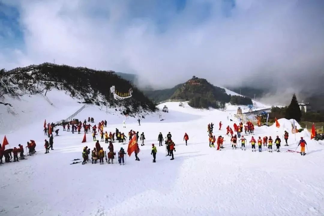 梅花山国际滑雪场,盘州乌蒙滑雪场,贵阳云顶滑雪场,桐梓大娄山滑雪场