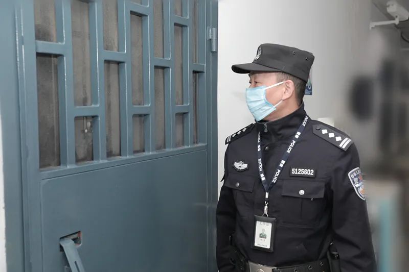 无需岁月可回头,听听资深民警的平凡故事