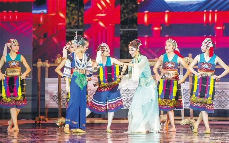 资料图：海南省歌舞团原创舞剧《黄道婆》剧照。海南日报记者 武威 摄