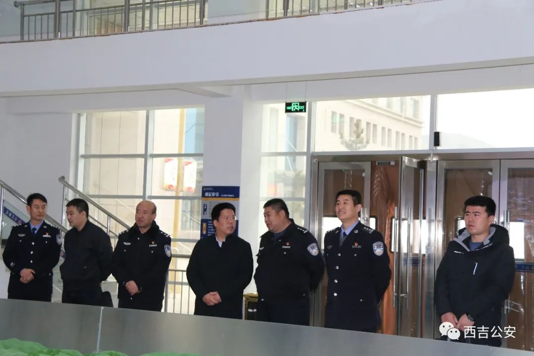 王晗副局长调研西吉县公安局三色预警矛调系统