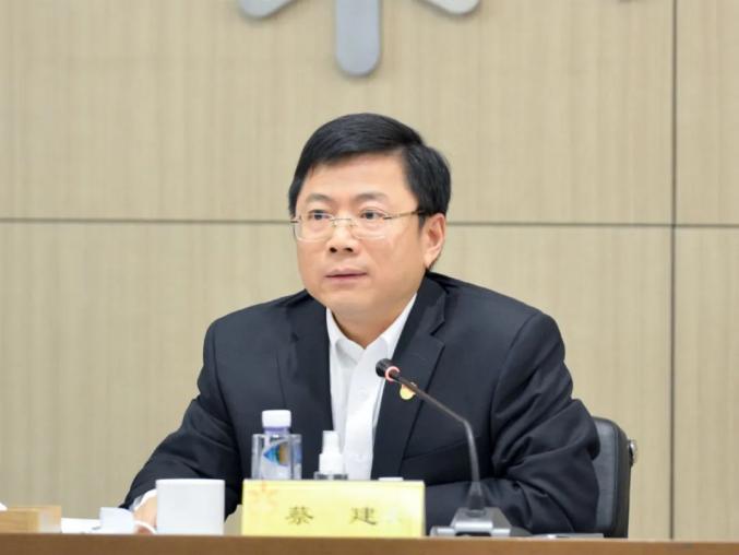 蔡建作总结讲话广州农商银行党委书记蔡建作总结讲话,对2020年度党员