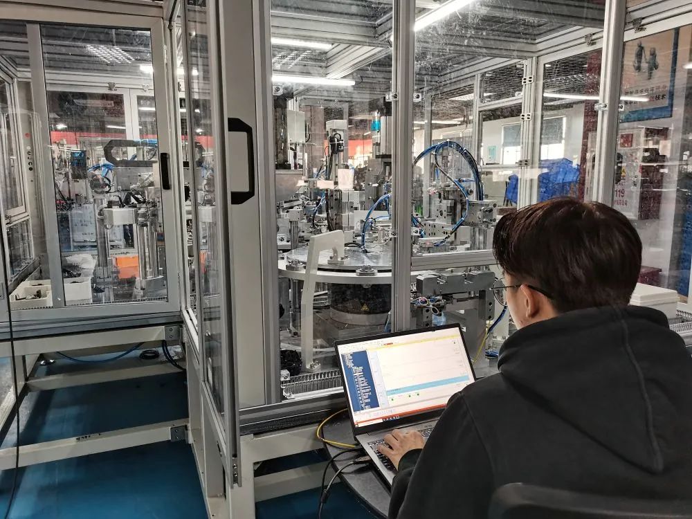 新华社聚焦东莞!揭秘世界工厂的"细胞代谢"