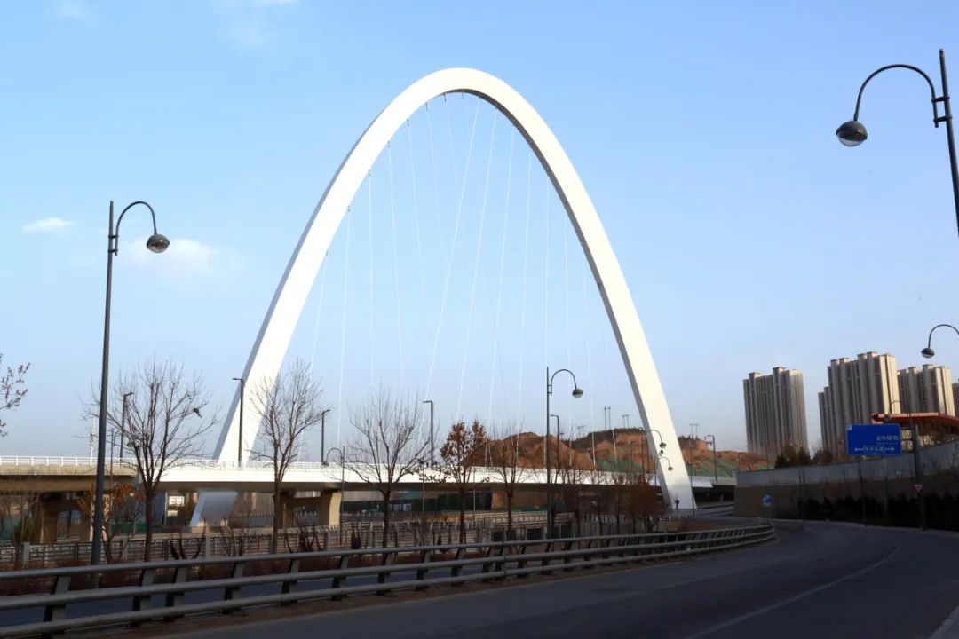 太原首座非跨汾河景观桥呼之欲出有30层楼那么高