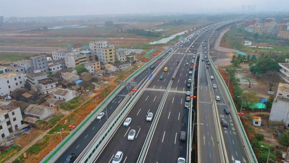 今天,海口海秀快速路二期建成通车!