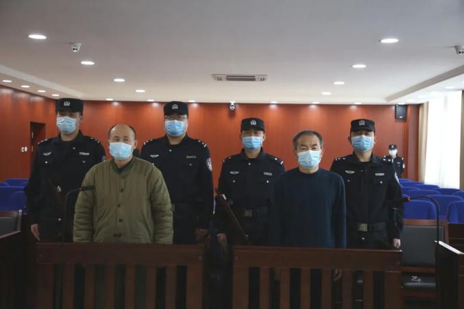 潘卫国犯交通肇事罪闫中华犯包庇罪案一审宣判