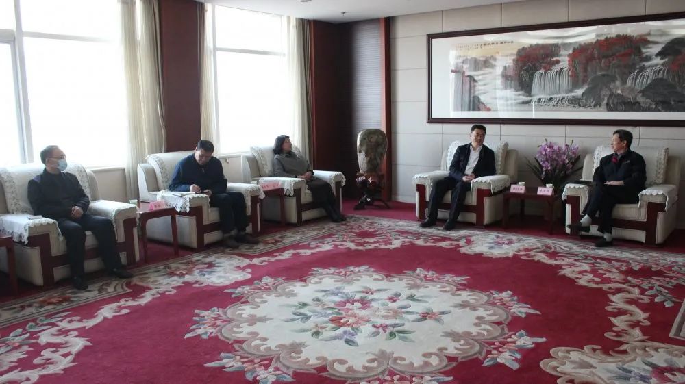 钢城区法院党组书记,院长张信林到莱钢集团等公司调研