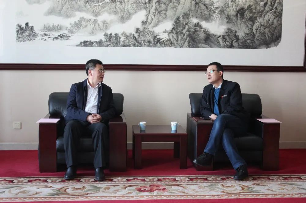 钢城区法院党组书记,院长张信林到莱钢集团等公司调研