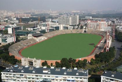 民国时期的上海市体育场(今江湾体育场),是与旧上海图书馆,博物馆