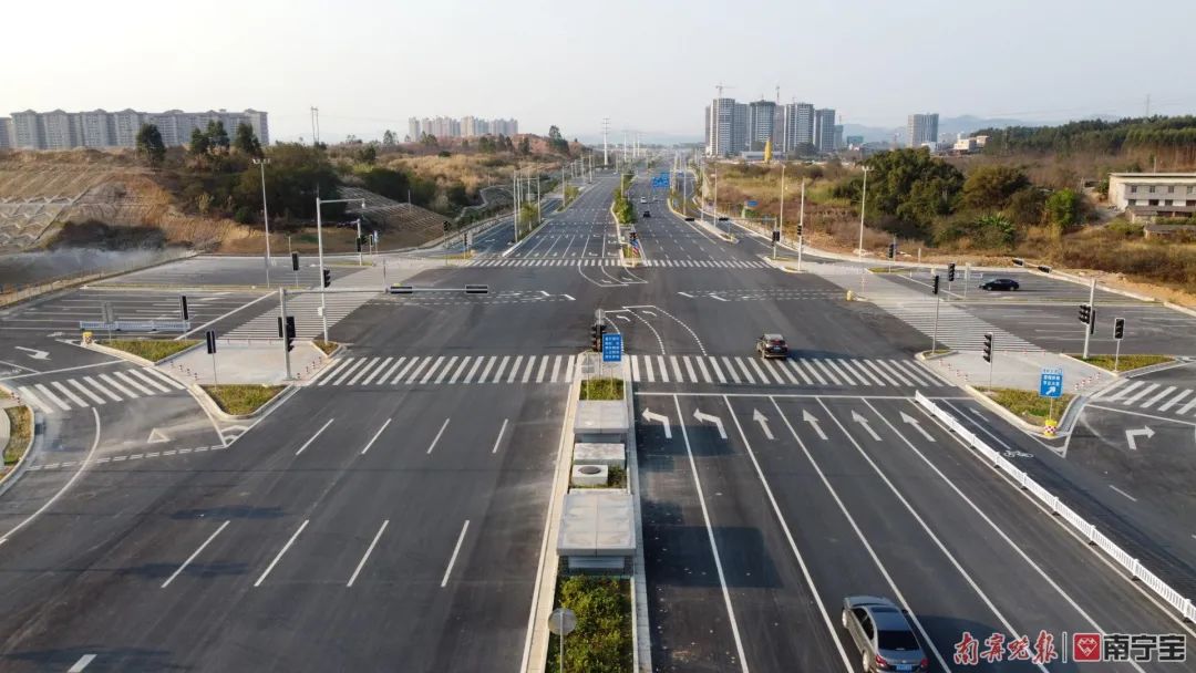 广西两条路通车还有一座机场扩建工程获批