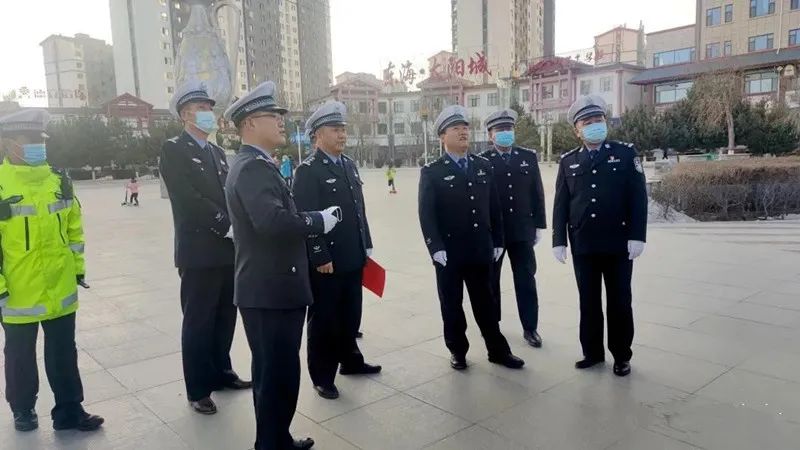 随后,交警分局党委书记,局长李全德代表分局党委致辞,并在致辞中要求