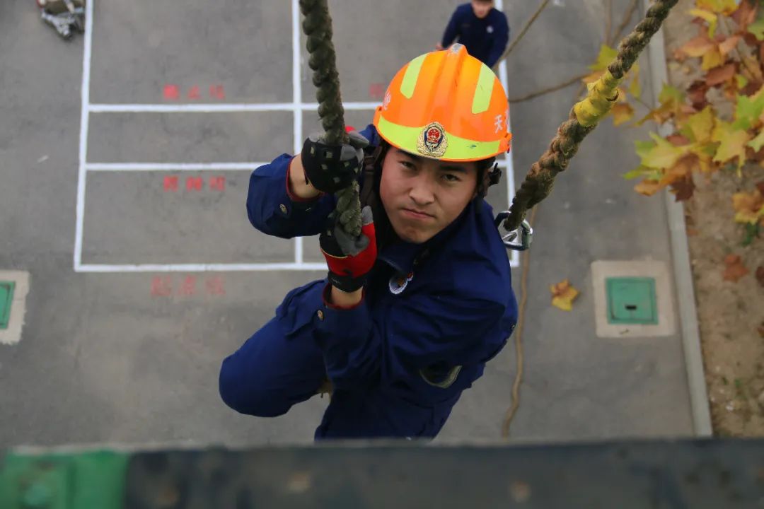 喜报频传2你在我眼里是最美天津市首届十大优秀政府专职消防员揭晓