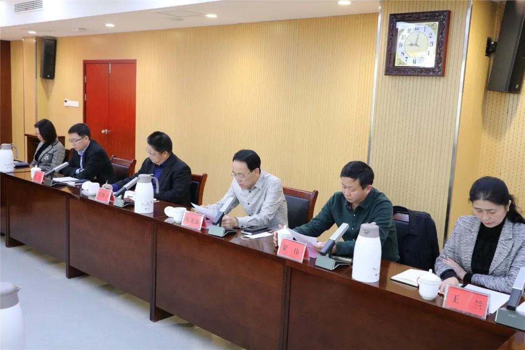 【法院动态】威海中院召开老干部新春座谈会