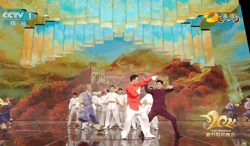 @没看春晚的你：昨晚最好笑的吐槽段子，都在这！（最新发布）