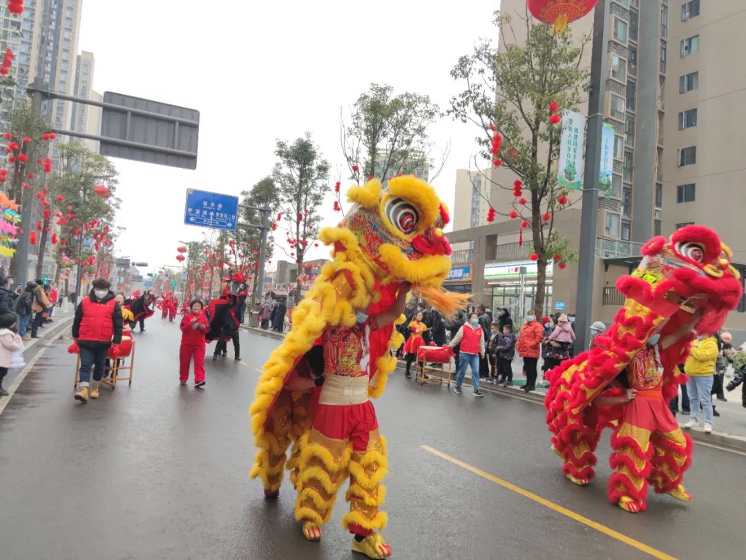 办春晚舞狮子过年就要这么嗨