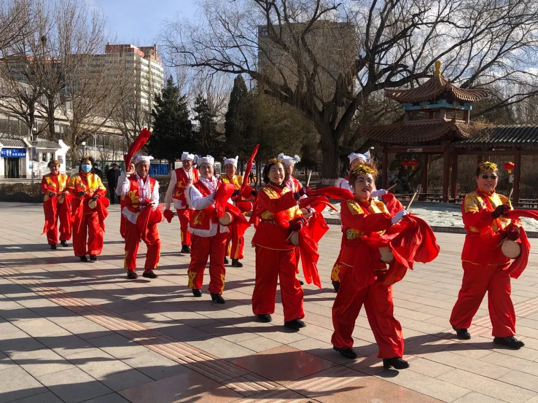 锣鼓喧天辞旧岁民俗展演闹新春