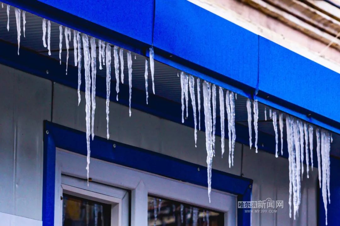 频繁降雪马上回暖又给冰溜子添后劲儿无处不在出行小心